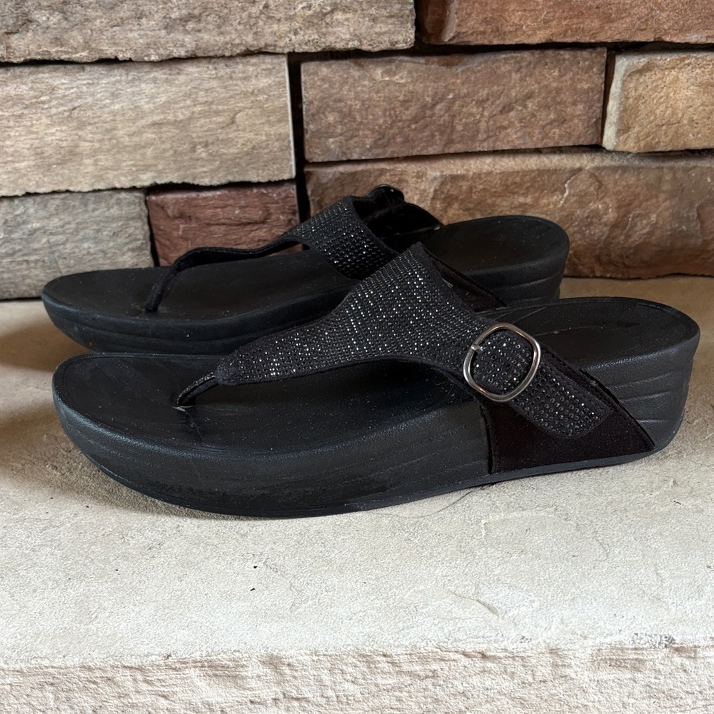 Fitflop sz 9/10 (L) Lulu shimmersuede black wedge sandals